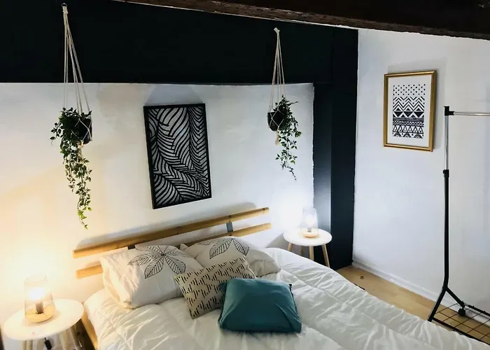 Superbe! Loft T3 -ctre Historic- Prox. Place Comedie Διαμέρισμα *